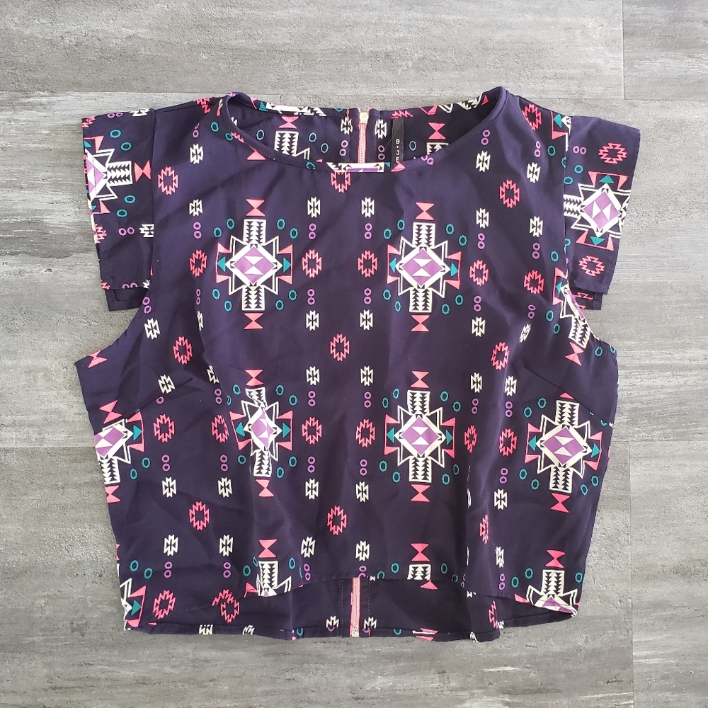 Navy Pink Detailed B Jewel Cropped Blouse